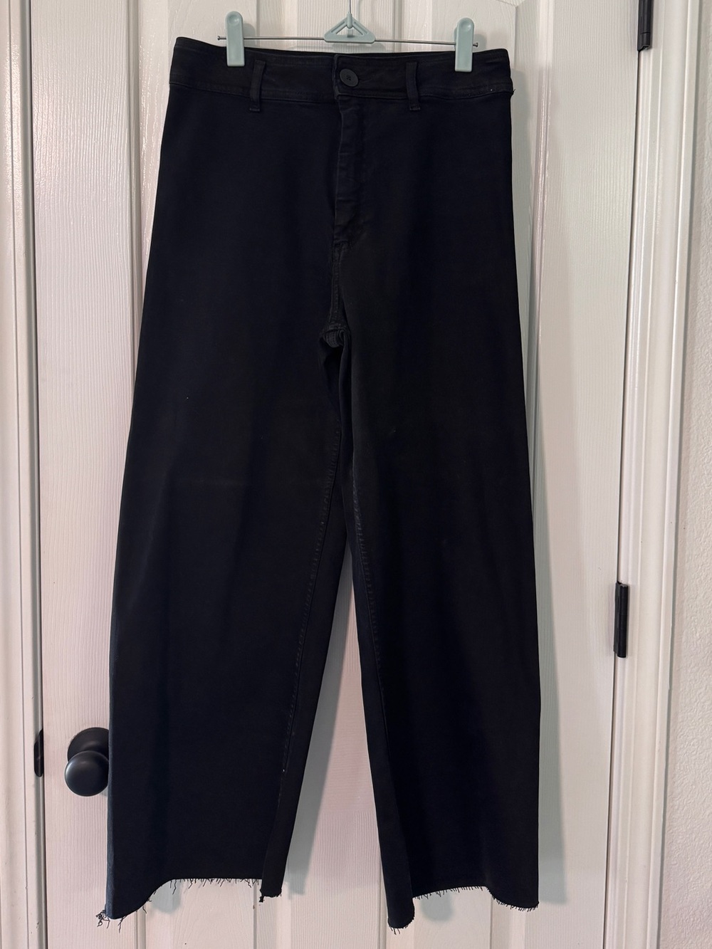 Zara women’s Straight Black Jeans